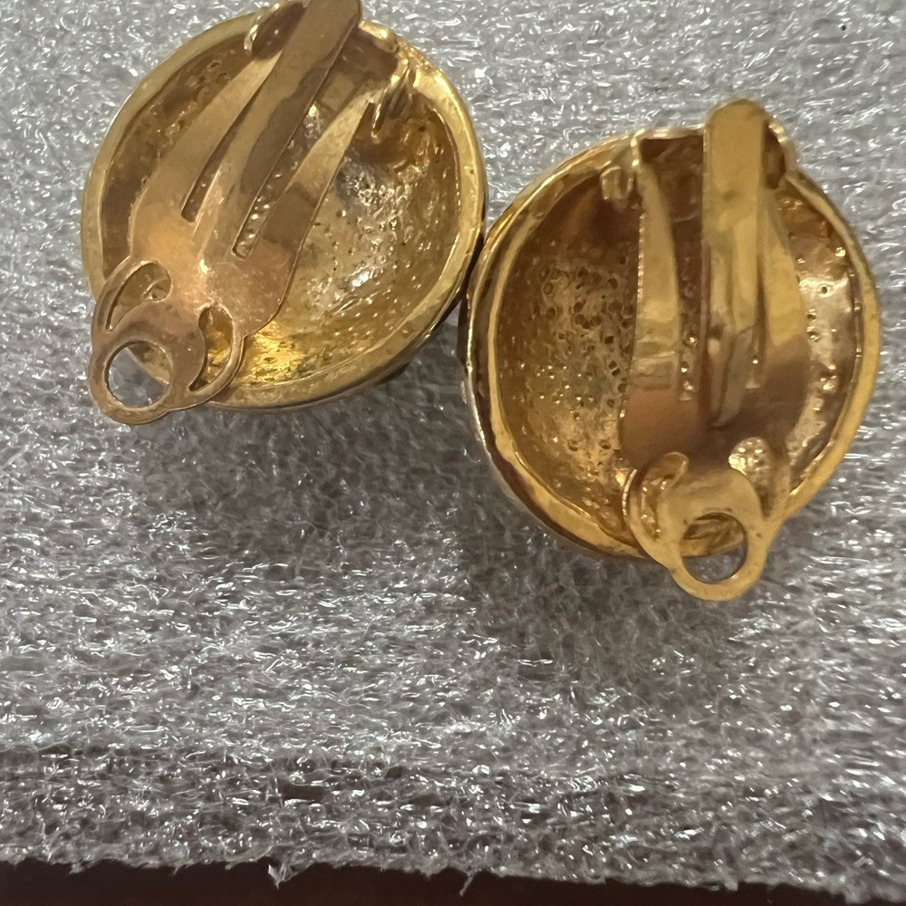 Beautiful Earring - image 2